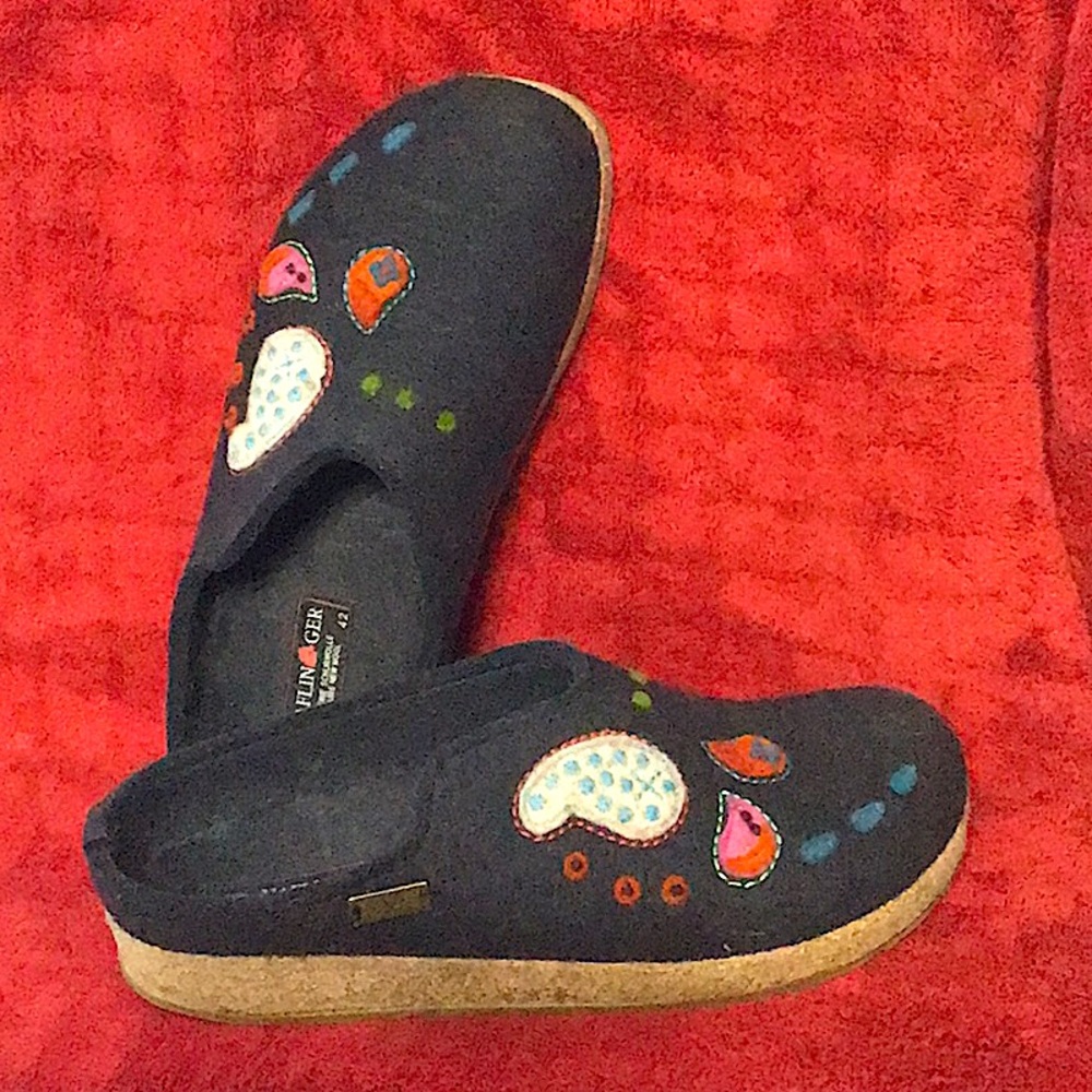 Comfy cozy felt wool Haflinger slippers/shoes.